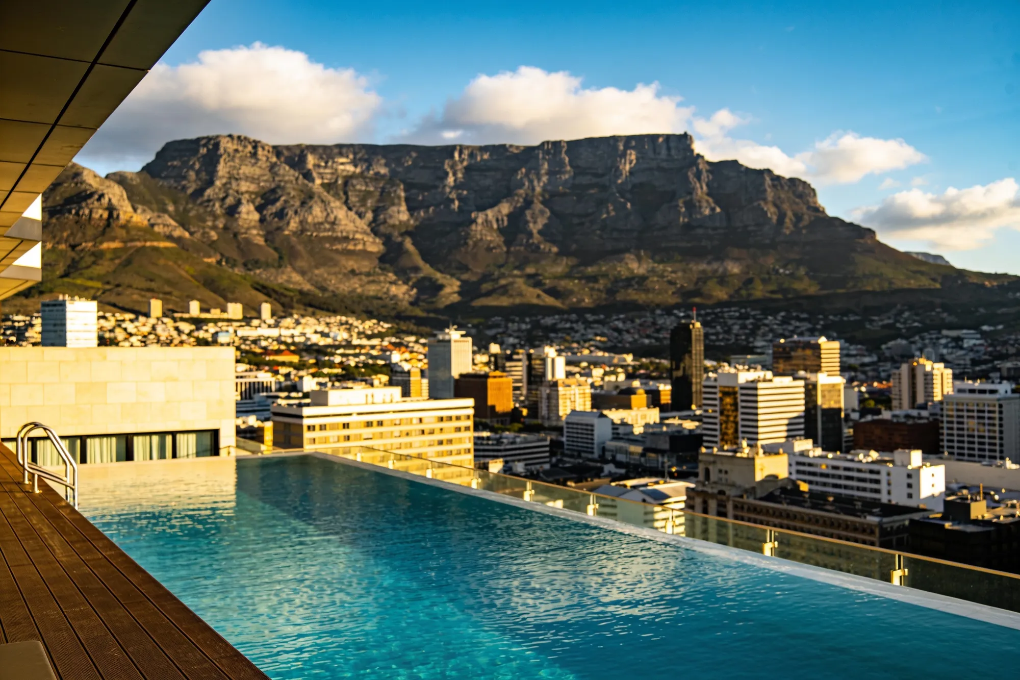 Cape Town Lodge Hotel