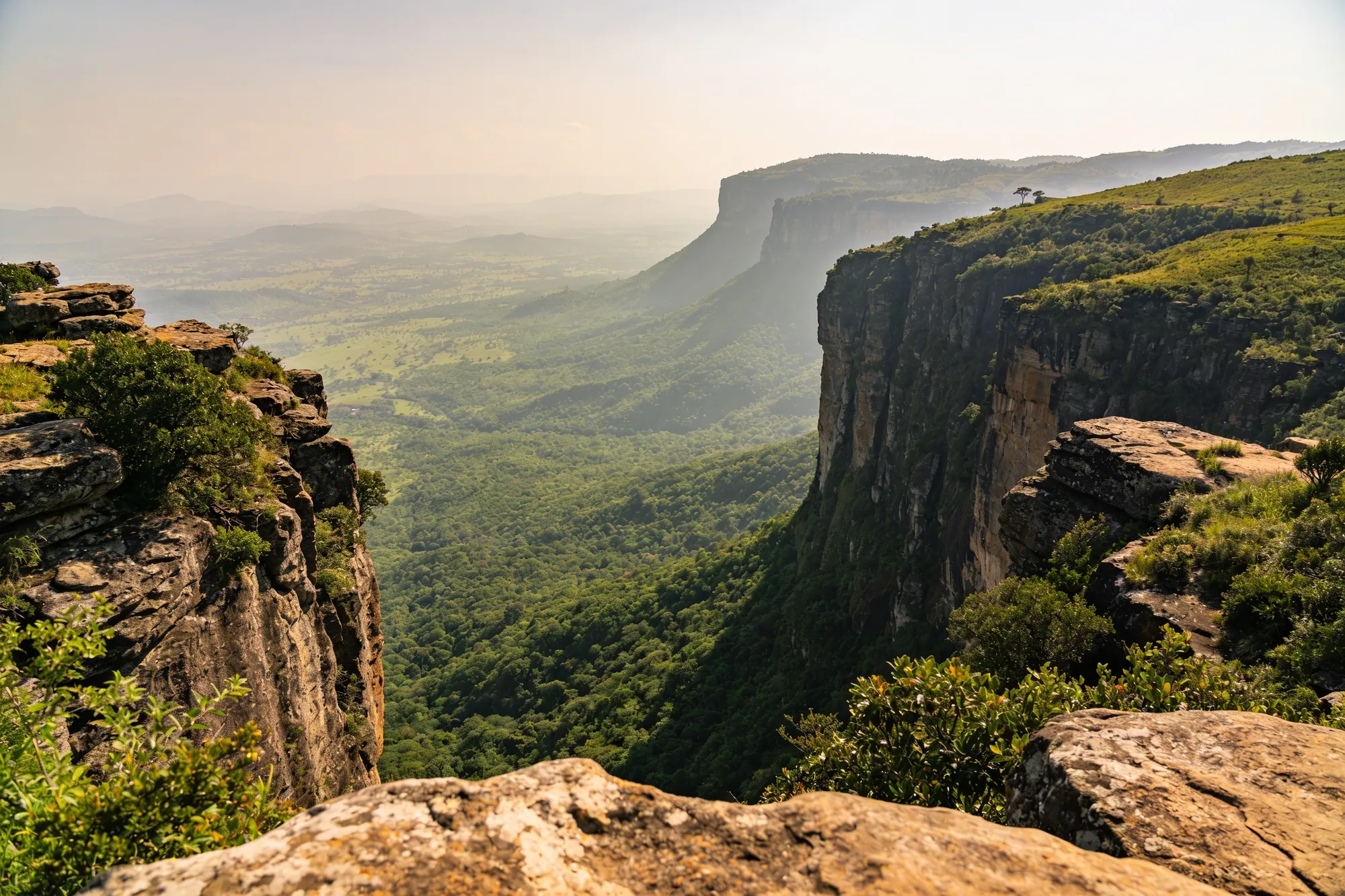 The cliff-edge lookouts