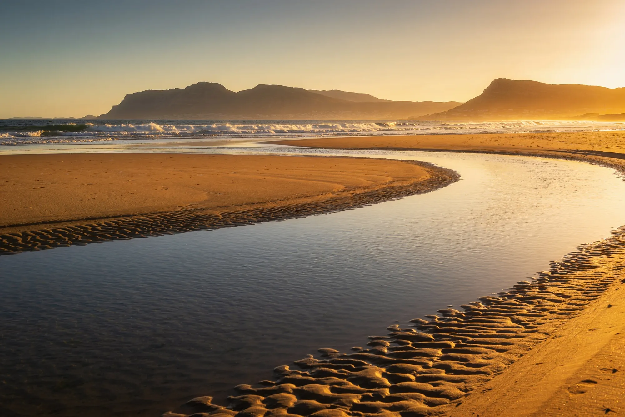 Photo — The bay at sunset