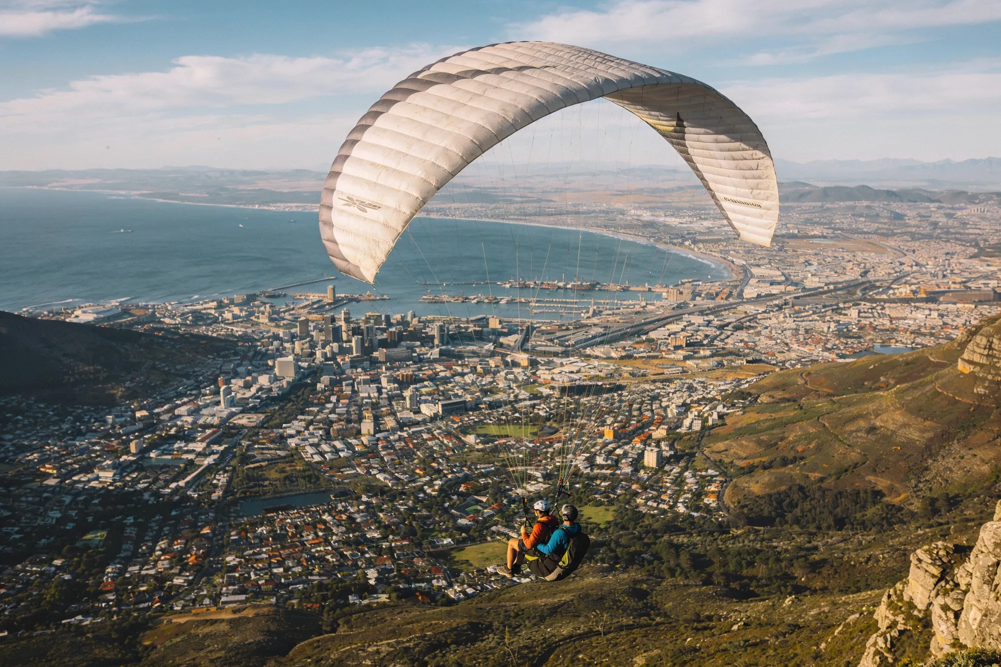 Un cañón diario y un vuelo desde el costado